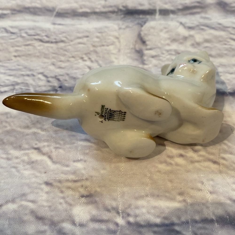 Zsolnay Vintage Hungarian Porcelain Cat Figurine - Picture 7 of 7